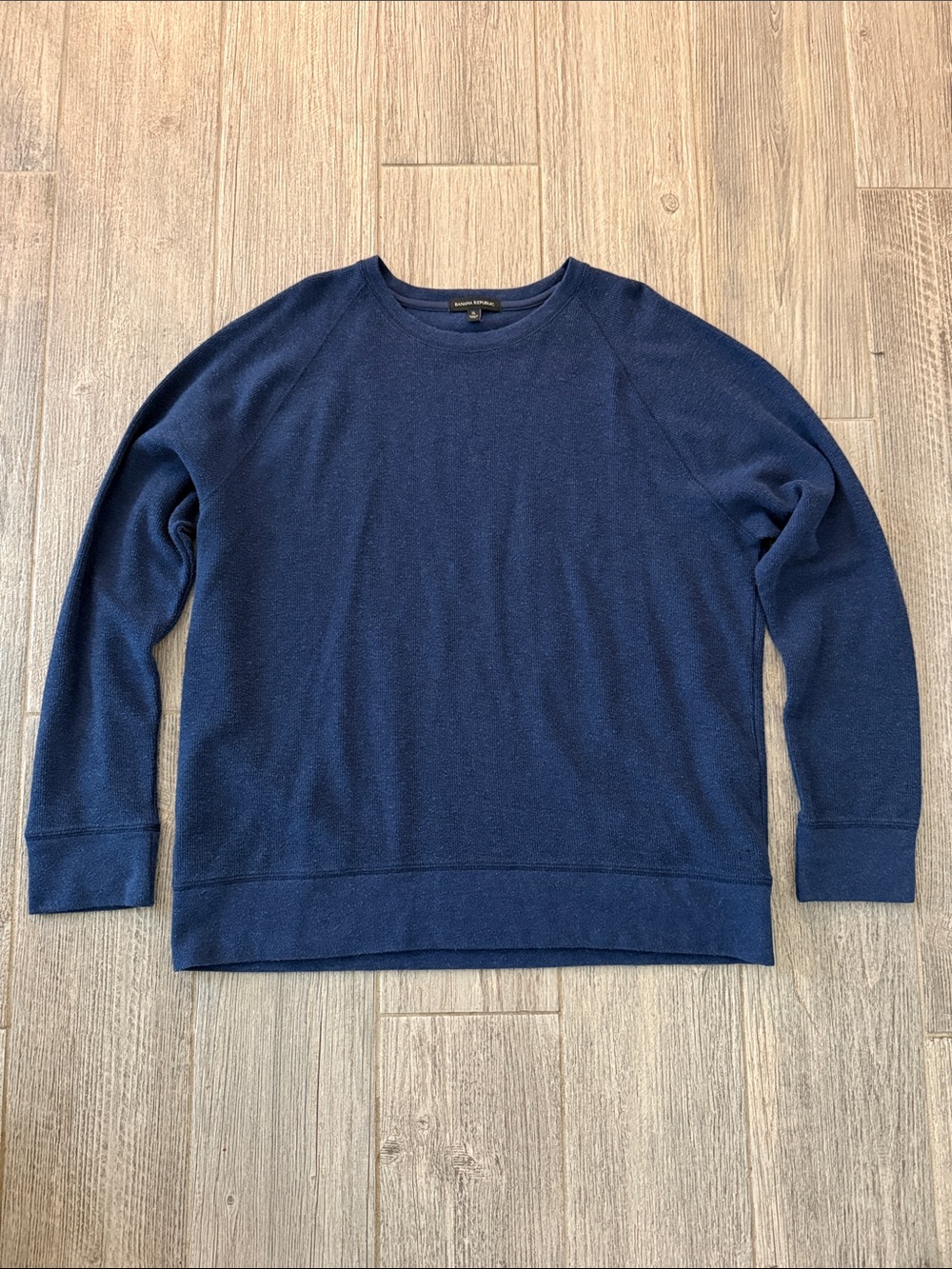 Banana Republic Men's Crewneck Sweater - Navy Blue